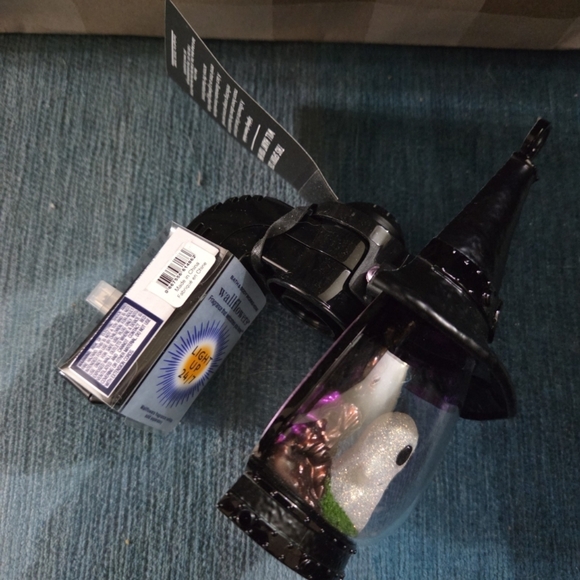 Bath & Body Works Black Witch Hat Lantern with Ghost/Tree✨️Lights Up - Picture 3 of 4